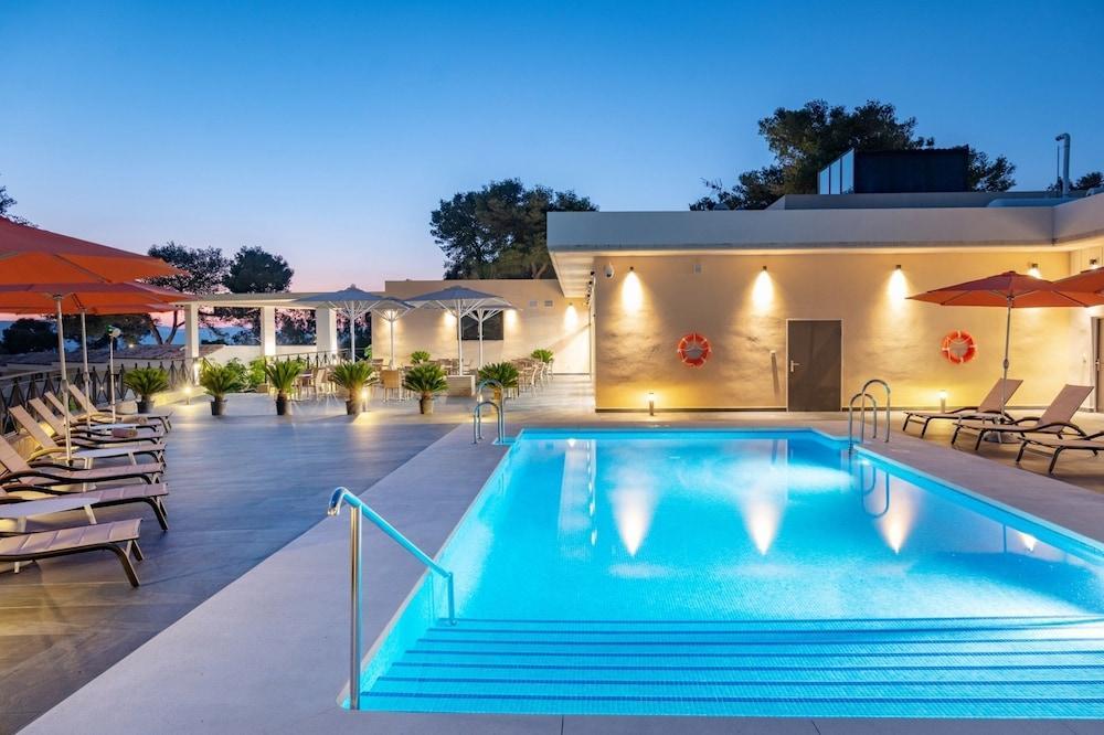 Hotel Admiral San Roque San Roque  Ngoại thất bức ảnh