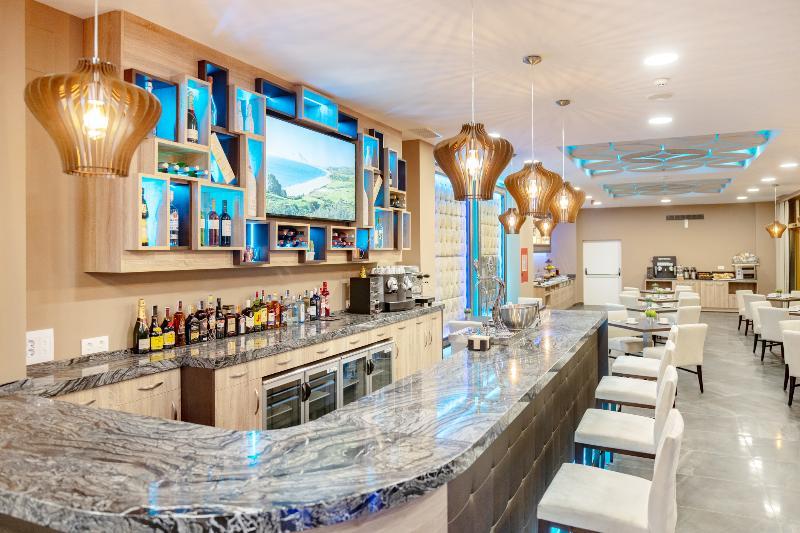 Hotel Admiral San Roque San Roque  Ngoại thất bức ảnh