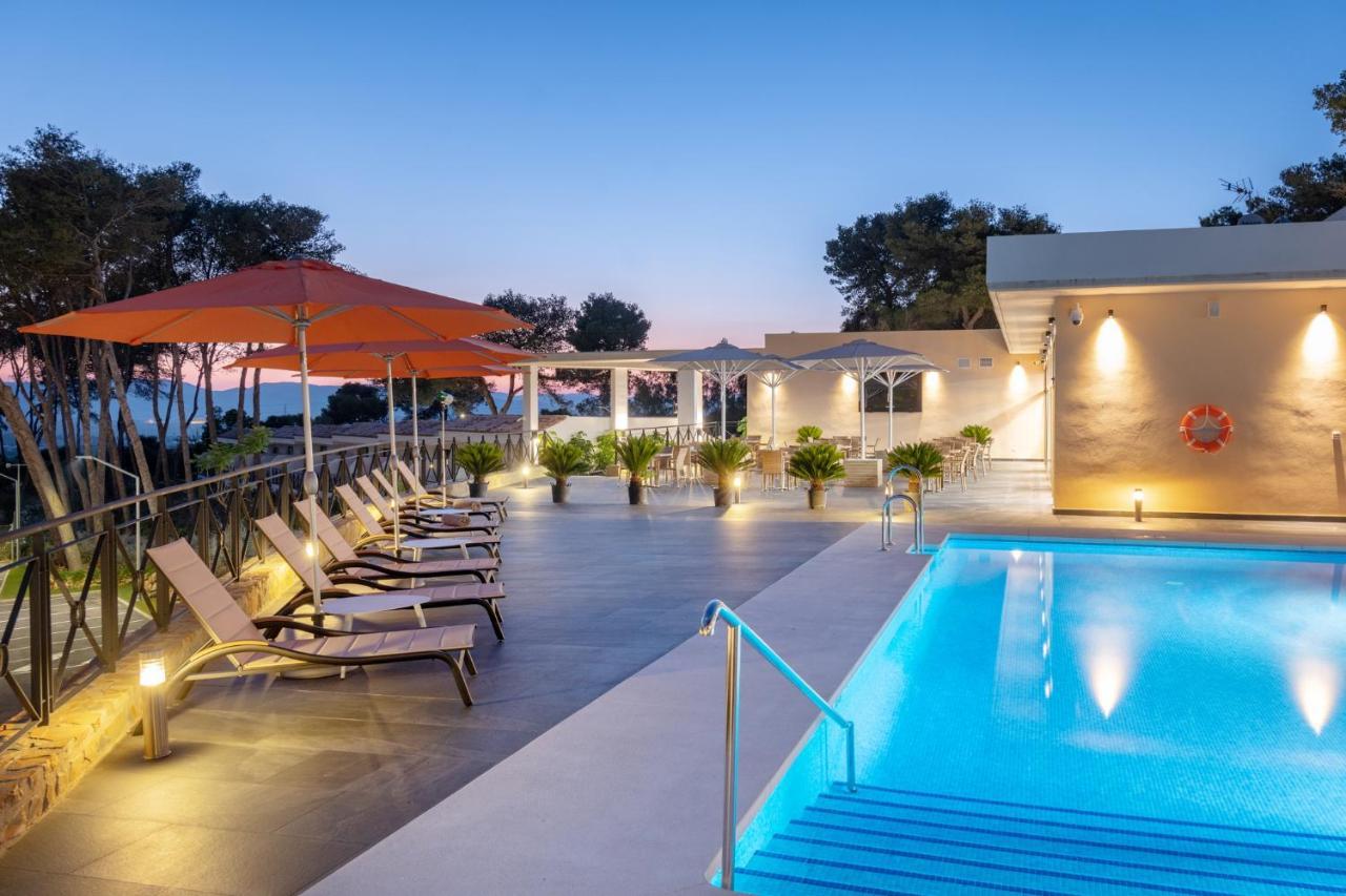 Hotel Admiral San Roque San Roque  Ngoại thất bức ảnh