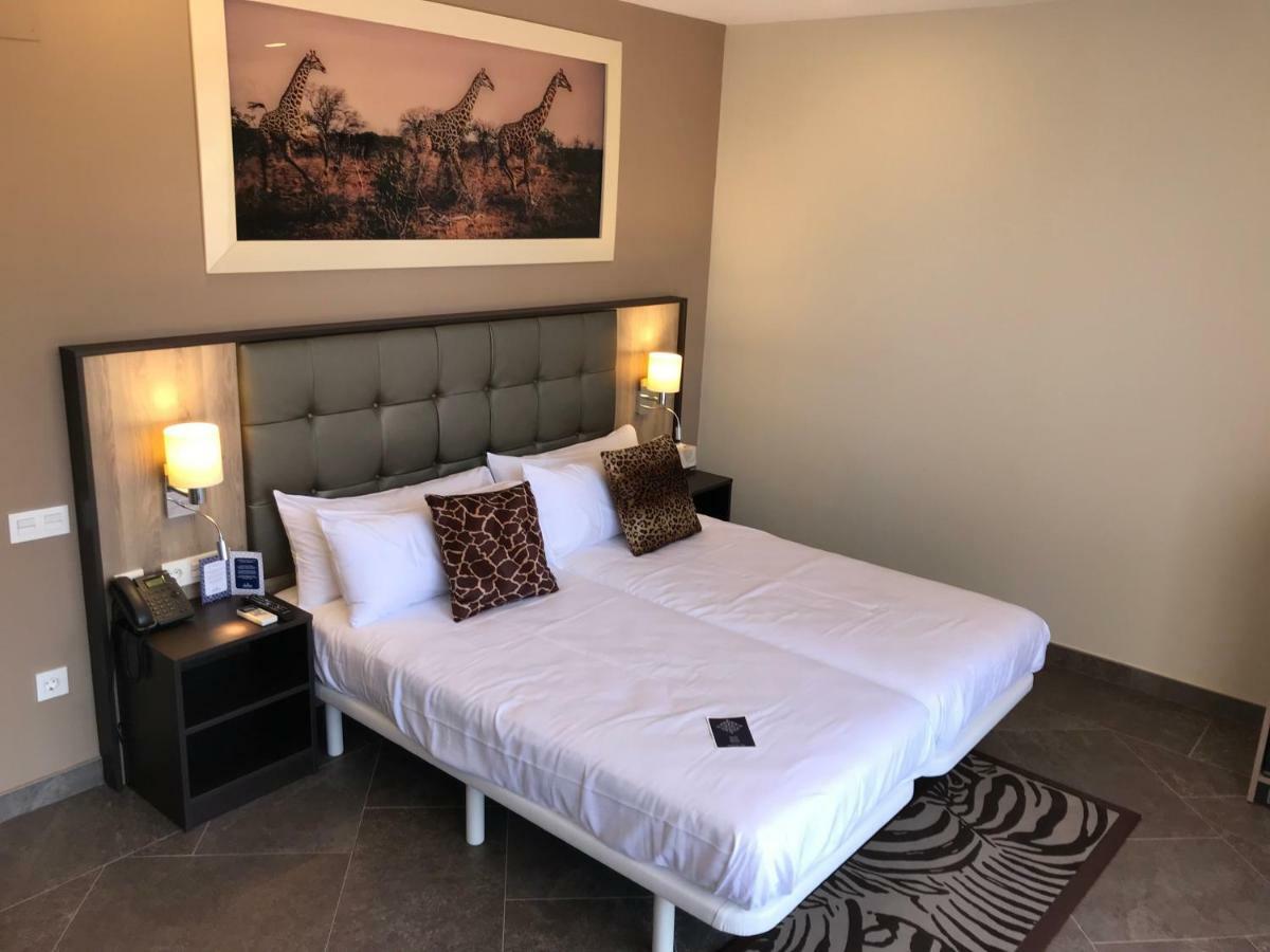 Hotel Admiral San Roque San Roque  Ngoại thất bức ảnh